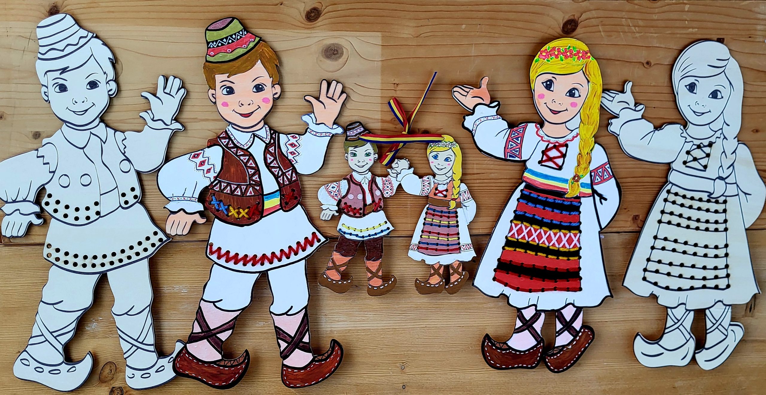 Românaș sau româncuță dansând, 40 cm, de cusut